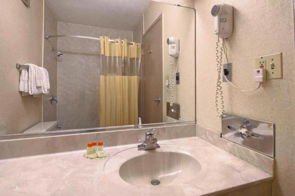 Buckeye Inn Express Columbus Ngoại thất bức ảnh